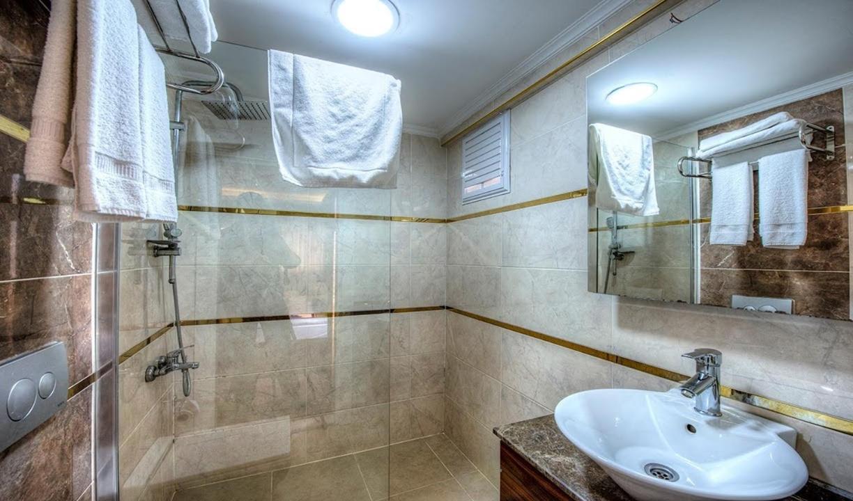 Madi Otel İzmir Extérieur photo